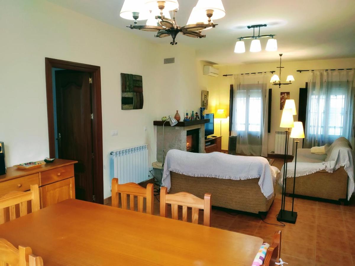 Casa Rural Con Chimenea, Barbacoa, Terraza Y Solarium Villa Illar Eksteriør billede